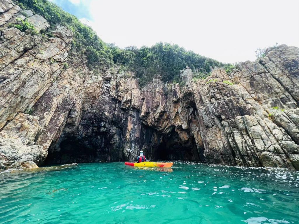 西貢無名海蝕洞